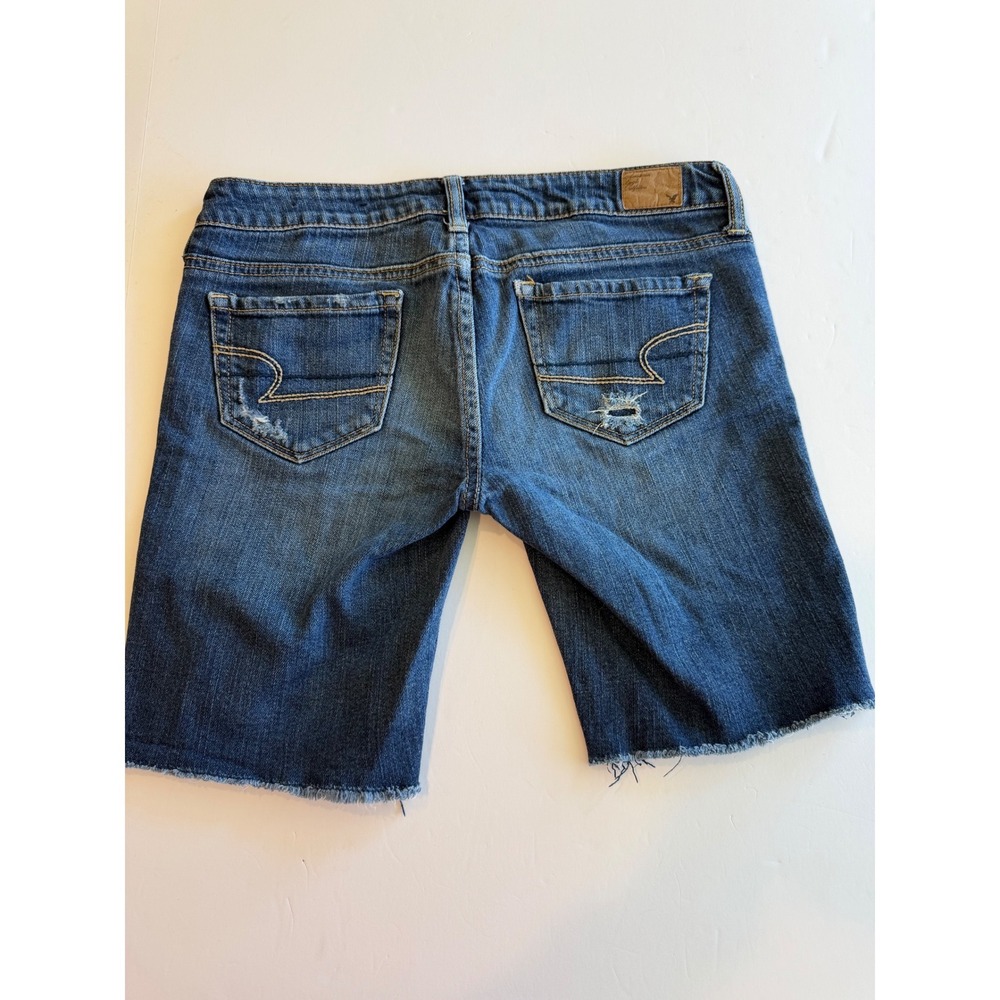 American Eagle Stretch Bermuda Denim Shorts Dark Wash Cutoff Raw Hem Size 4 - Picture 2 of 7